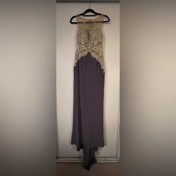 Custom made Formal/ Prom Dress, with train and built in support. Rhinestones. - Picture 1 of 8